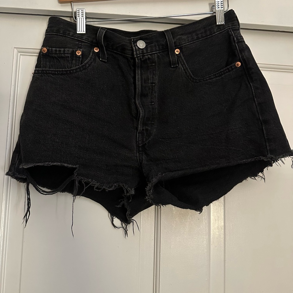 Women's Black Levi’s Denim Shorts